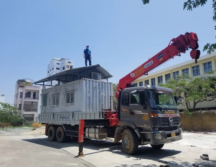 Cẩu thanh ray đường sắt và cẩu hàng dân dụng