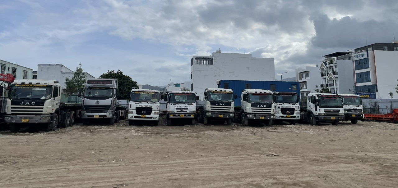 Dịch vụ vận tải hàng siêu trường siêu trọng